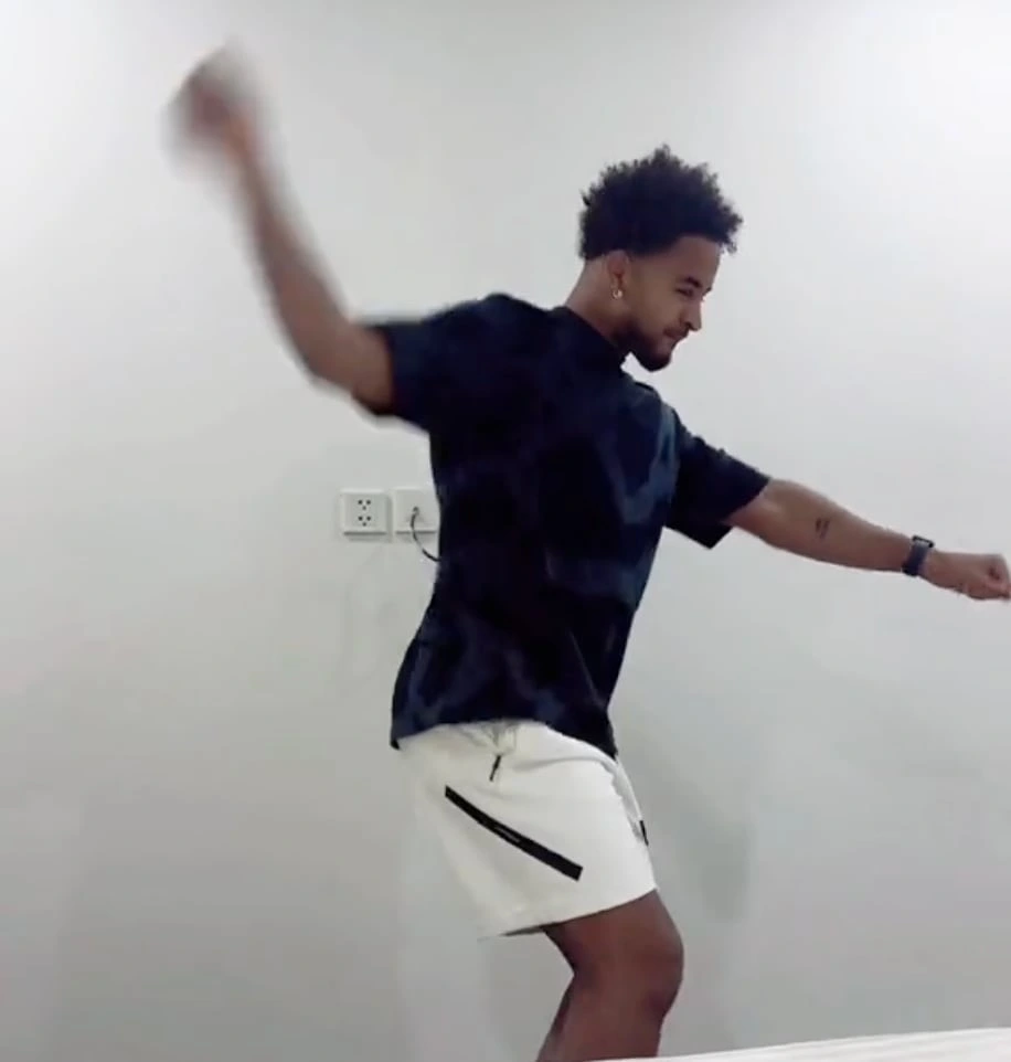 VFF tiết lộ tình trạng mới nhất của Nguyễn Xuân Son và Hồ Tấn Tài: Còn lo nhiều không? VFF tiết lộ tình trạng mới nhất của Nguyễn Xuân Son và Hồ Tấn Tài: Còn lo nhiều không?