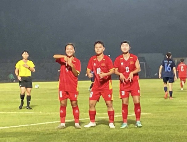 Việt Nam thắng đậm Campuchia 5-0 ở trận mở màn U.16 nữ Đông Nam Á