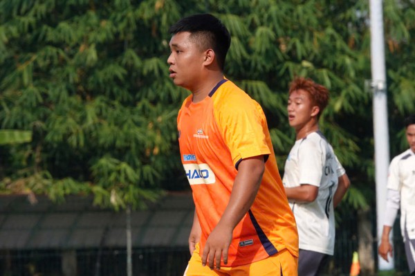 Vợ chồng U.60 đến đất sen hồng cổ vũ 'Ronaldo béo' tại TNSV THACO cup 2026