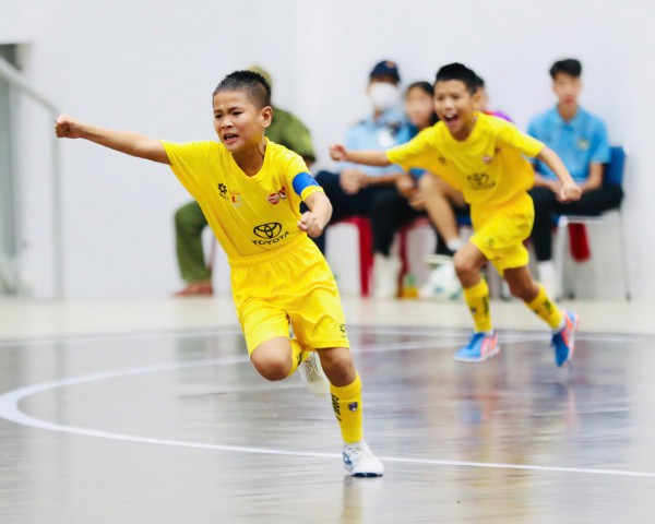 Xác định 2 cặp đấu bán kết giải U.9 toàn quốc: Hứa hẹn gay cấn Xác định 2 cặp đấu bán kết giải U.9 toàn quốc: Hứa hẹn gay cấn