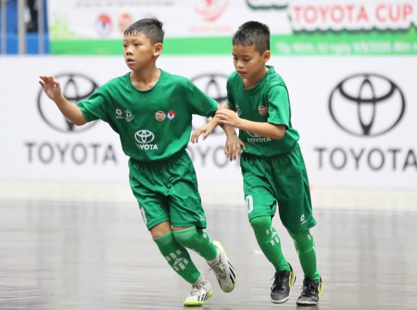 Xác định 2 cặp đấu bán kết giải U.9 toàn quốc: Hứa hẹn gay cấn Xác định 2 cặp đấu bán kết giải U.9 toàn quốc: Hứa hẹn gay cấn