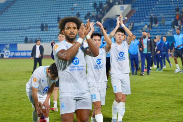 Xuân Son chơi hay trong ngày tái xuất tại Thiên Trường Xuân Son chơi hay trong ngày tái xuất tại Thiên Trường