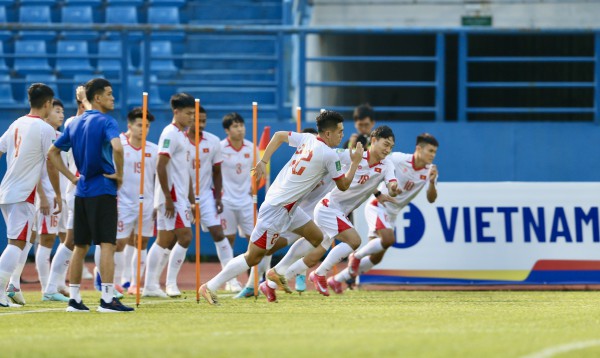 Xuất hiện nhiều tình tiết lạ trước thềm trận đội tuyển Việt Nam đấu Nepal Xuất hiện nhiều tình tiết lạ trước thềm trận đội tuyển Việt Nam đấu Nepal