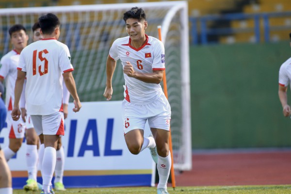 Xuất hiện nhiều tình tiết lạ trước thềm trận đội tuyển Việt Nam đấu Nepal Xuất hiện nhiều tình tiết lạ trước thềm trận đội tuyển Việt Nam đấu Nepal