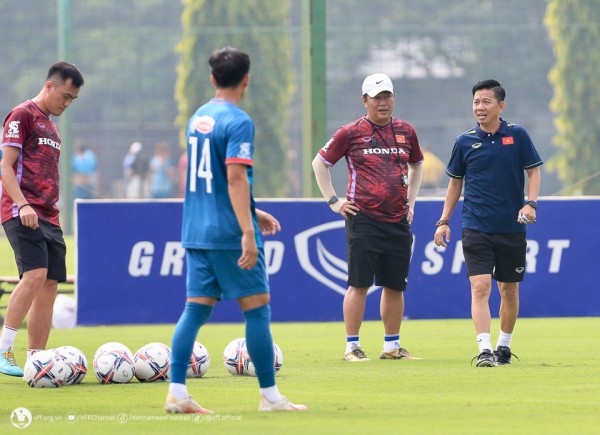 ĐT U23 Việt Nam hứng khởi trong buổi đầu tập luyện, chuẩn bị cho giải Đông Nam Á