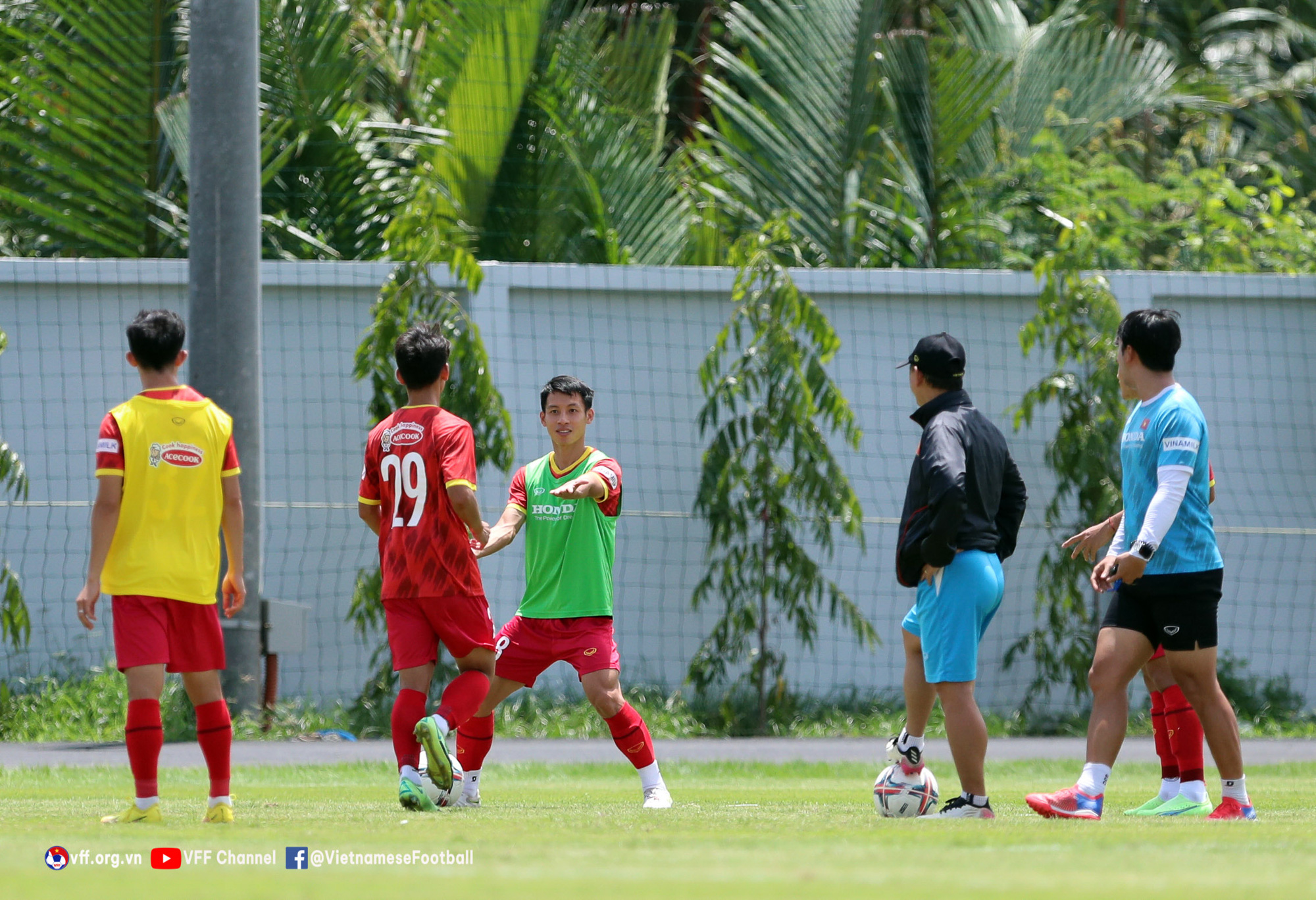ĐT Việt Nam tích cực chuẩn bị cho trận đấu gặp ĐT Ấn Độ tại Giải giao hữu quốc tế – Hưng Thịnh 2022