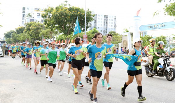 Đà Nẵng: Rộn ràng các giải chạy bộ thu hút hàng nghìn người dân, du khách