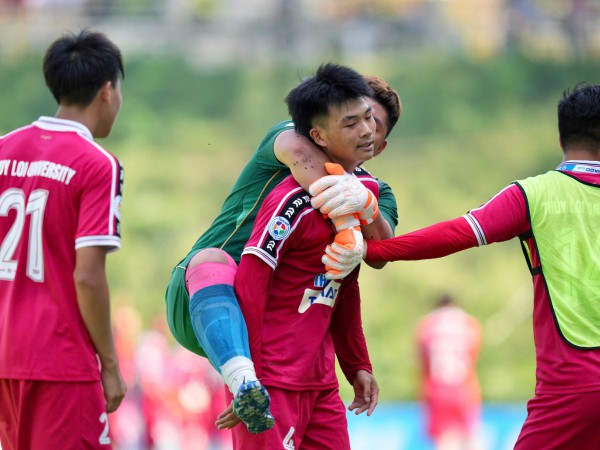 Điệu nhảy Ronaldinho và món quà ý nghĩa tặng thầy Điệu nhảy Ronaldinho và món quà ý nghĩa tặng thầy