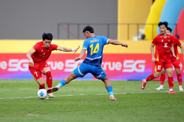 Đình Bắc lợi thế lớn hơn Yotsakon trong trận chung kết U.23 Việt Nam đại chiến Thái Lan Đình Bắc lợi thế lớn hơn Yotsakon trong trận chung kết U.23 Việt Nam đại chiến Thái Lan