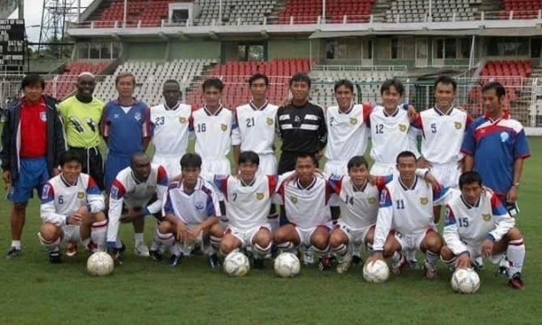 Độc lạ tuyển thủ từng dự vòng loại World Cup trở thành HLV giải sinh viên Độc lạ tuyển thủ từng dự vòng loại World Cup trở thành HLV giải sinh viên