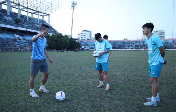 Đội Trường CĐ Phương Đông Đà Nẵng không ngại áp lực, sẵn sàng cống hiến hết mình
