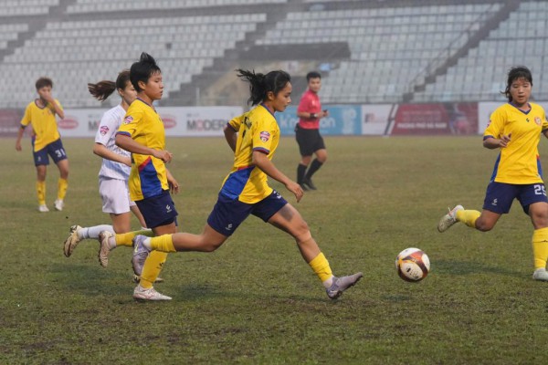 Đội U.19 TP.HCM và Phong Phú Hà Nam cùng ca khúc khải hoàn ở lượt 6 giải U.19 nữ Đội U.19 TP.HCM và Phong Phú Hà Nam cùng ca khúc khải hoàn ở lượt 6 giải U.19 nữ