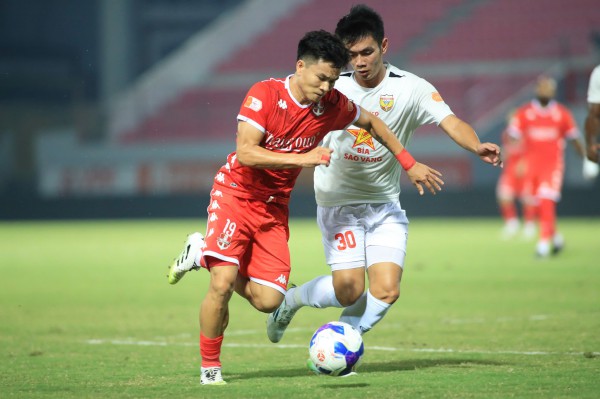 Đội bóng 'độc, lạ' nhất V-League: Không cần ngôi sao, vẫn hiên ngang vào tốp 4 Đội bóng 'độc, lạ' nhất V-League: Không cần ngôi sao, vẫn hiên ngang vào tốp 4