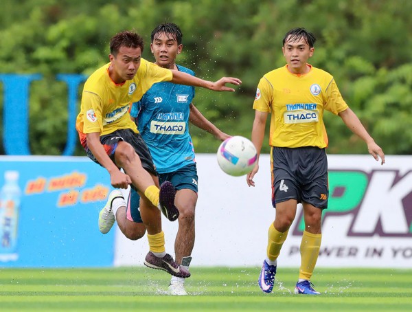 Đội bóng xứ sen hồng thắp lại hy vọng Đội bóng xứ sen hồng thắp lại hy vọng