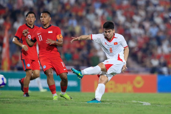 Đôi cánh U.23 Việt Nam còn chông chênh, thầy Kim tính sao?