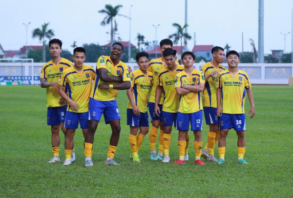 Đội của cố vấn Park Hang-seo phải thắng 'U.23 Việt Nam thu nhỏ' để lên V-League Đội của cố vấn Park Hang-seo phải thắng 'U.23 Việt Nam thu nhỏ' để lên V-League