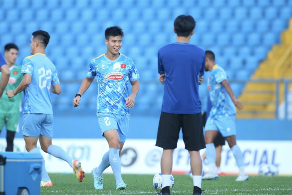 Đội tuyển Việt Nam: 3 tân binh tập riêng, Bùi Tiến Dũng vắng mặt ít ngày vì… Đội tuyển Việt Nam: 3 tân binh tập riêng, Bùi Tiến Dũng vắng mặt ít ngày vì…