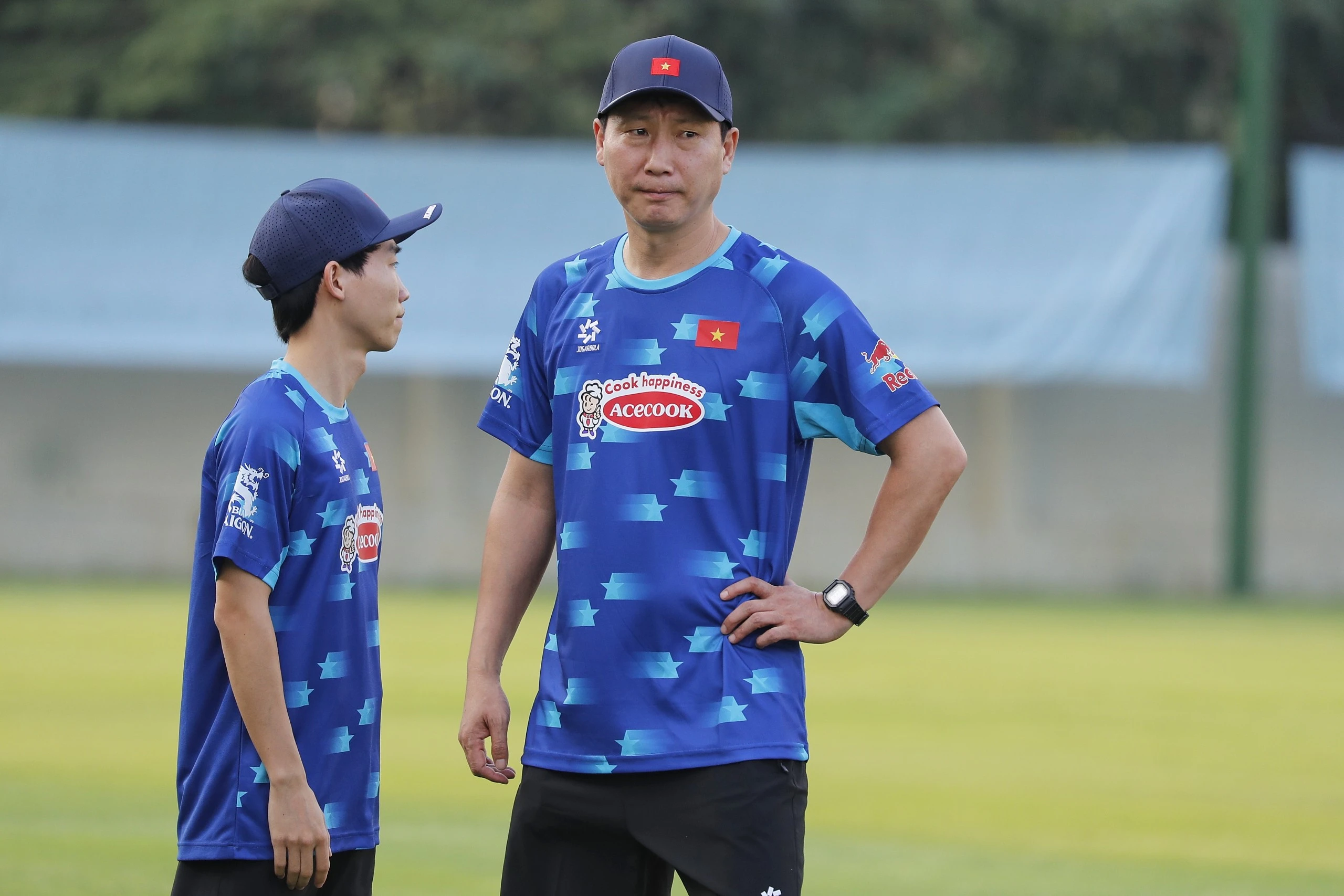 Đội tuyển Việt Nam: HLV Kim Sang-sik nhờ V-League để vực dậy 'vũ khí' thời ông Park?