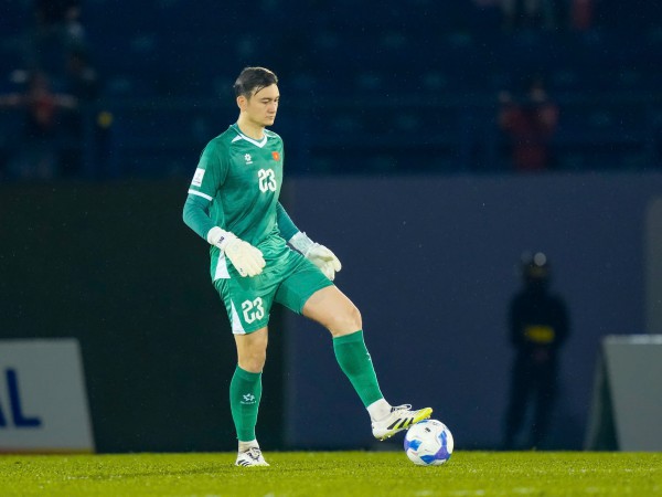 Đội tuyển Việt Nam: Văn Lâm ‘đánh bại’ thủ môn hay nhất AFF Cup, tại sao không? Đội tuyển Việt Nam: Văn Lâm ‘đánh bại’ thủ môn hay nhất AFF Cup, tại sao không?