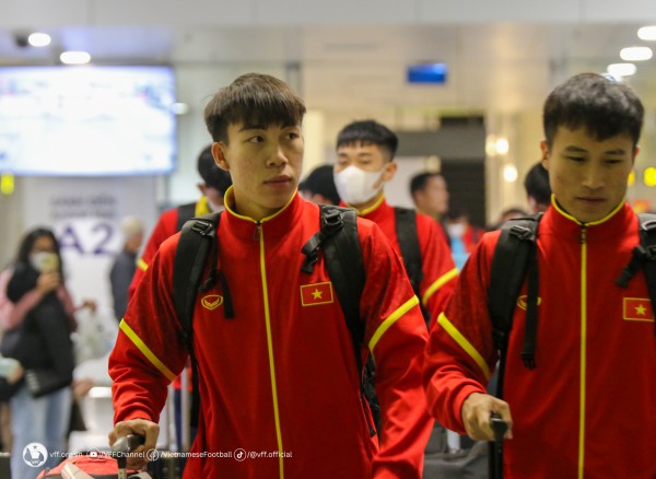 Đội tuyển Việt Nam đã trở về Hà Nội, chuẩn bị cho trận đấu với đối thủ mạnh Iraq