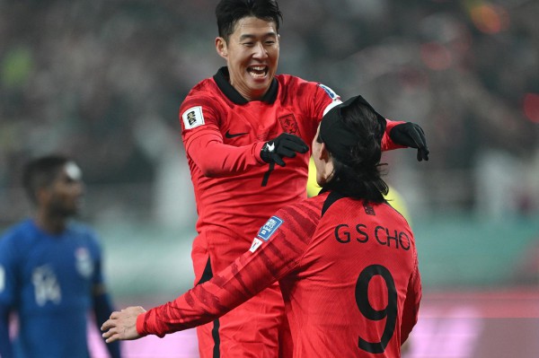 Đội tuyển Việt Nam đủ sức vượt qua vòng bảng Asian Cup 2027 Đội tuyển Việt Nam đủ sức vượt qua vòng bảng Asian Cup 2027