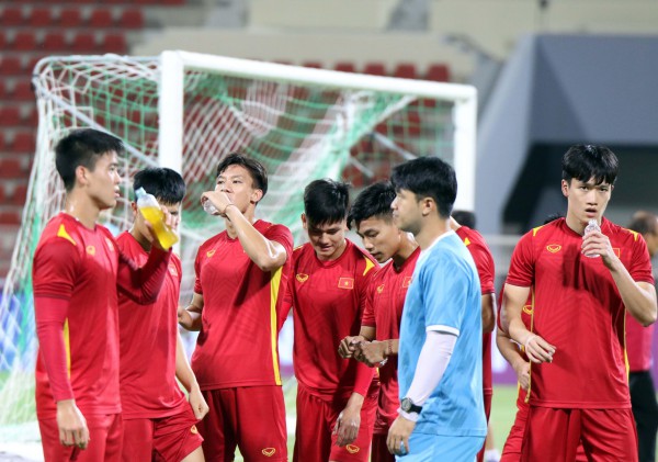 Đội tuyển Việt Nam gặp Nhật Bản và Ả Rập Xê Út: Vấn đề của Duy Mạnh!