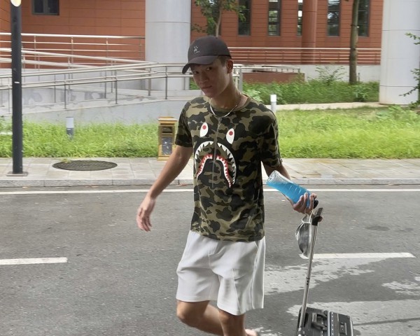 Đội tuyển Việt Nam hội quân, Cao Pendant Quang Vinh và Châu Ngọc Quang rất phong cách! Đội tuyển Việt Nam hội quân, Cao Pendant Quang Vinh và Châu Ngọc Quang rất phong cách!