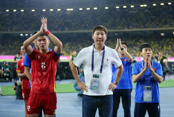 Đội tuyển Việt Nam hội quân ngày 4.10 với nhân sự biến động: Thêm kênh phát sóng trận Nepal Đội tuyển Việt Nam hội quân ngày 4.10 với nhân sự biến động: Thêm kênh phát sóng trận Nepal