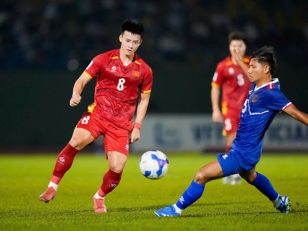 Đội tuyển Việt Nam sút mãi... mới vào: Ông Kim phải tin tưởng những 'tay súng' trẻ Đội tuyển Việt Nam sút mãi... mới vào: Ông Kim phải tin tưởng những 'tay súng' trẻ