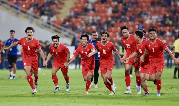 Đội tuyển Việt Nam ‘tấn công’ vào bảng xếp hạng FIFA Đội tuyển Việt Nam ‘tấn công’ vào bảng xếp hạng FIFA