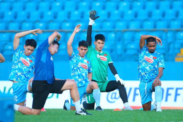 Đội tuyển Việt Nam trở lại đầy khí thế: Còn đá mấy trận ở vòng loại Asian Cup, xem kênh nào? Đội tuyển Việt Nam trở lại đầy khí thế: Còn đá mấy trận ở vòng loại Asian Cup, xem kênh nào?