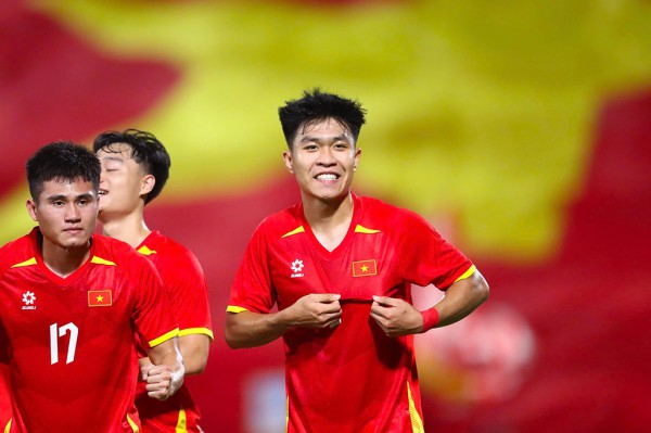 Đội tuyển Việt Nam và nỗi lo hàng thủ Đội tuyển Việt Nam và nỗi lo hàng thủ