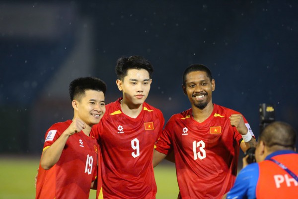 Đội tuyển Việt Nam và ván bài lật ngửa