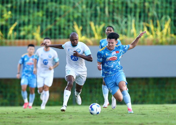 Đội tuyển Việt Nam xây hàng thủ toàn 'Tây': Quyết thắng Malaysia và vô địch AFF Cup Đội tuyển Việt Nam xây hàng thủ toàn 'Tây': Quyết thắng Malaysia và vô địch AFF Cup