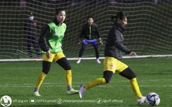 Đội tuyển bóng đá nữ Việt Nam tập buổi thứ 2 tại Auckland, New Zealand