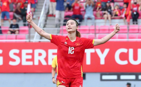 Đội tuyển nữ Việt Nam và chiến thắng mang lại niềm tin Đội tuyển nữ Việt Nam và chiến thắng mang lại niềm tin