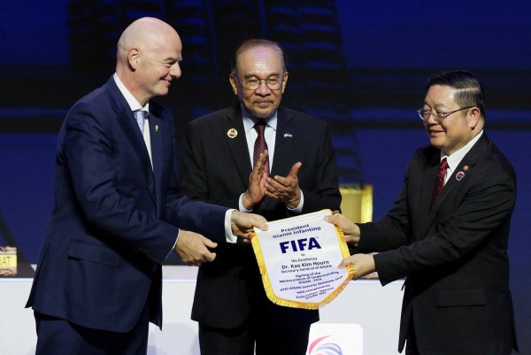 Đông Nam Á có giải đấu mới toanh, Chủ tịch FIFA tuyên bố gì khi đến Malaysia? Đông Nam Á có giải đấu mới toanh, Chủ tịch FIFA tuyên bố gì khi đến Malaysia?