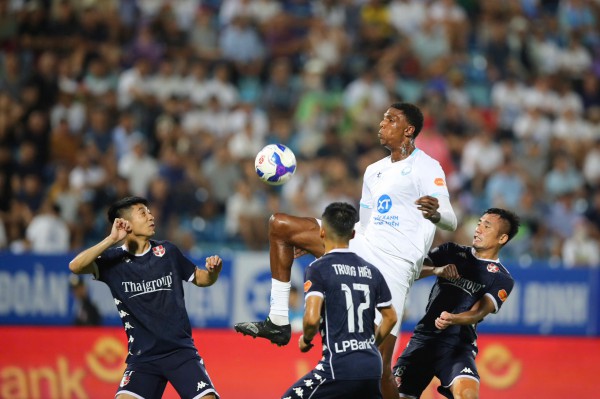 Ông Kim hài lòng với màn khởi đầu như mơ của V-League, cú hích lớn cho U.23 Việt Nam Ông Kim hài lòng với màn khởi đầu như mơ của V-League, cú hích lớn cho U.23 Việt Nam