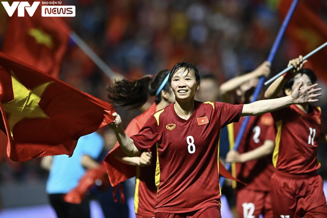 Chủ tịch nước biểu dương ĐT bóng đá nữ Việt Nam lần thứ 3 liên tiếp giành HCV SEA Games