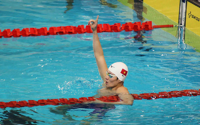 Nguyễn Huy Hoàng phá kỷ lục SEA Games, Hưng Nguyên giành HCV thứ 6 cho bơi Việt Nam