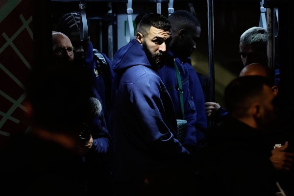 Benzema bị phát hiện rời khỏi tuyển Pháp ngay trong ngày World Cup 2022 khai mạc