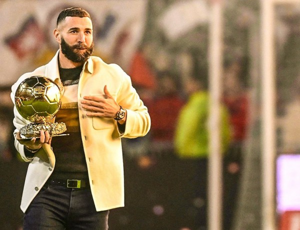 Benzema lên tiếng sau nhiều ngày im lặng bí ẩn ngay trước World Cup