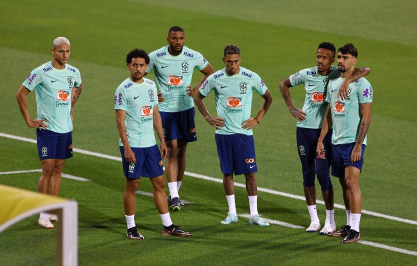 Brazil của Neymar sẽ tránh được vết xe đổ của Messi - Argentina?