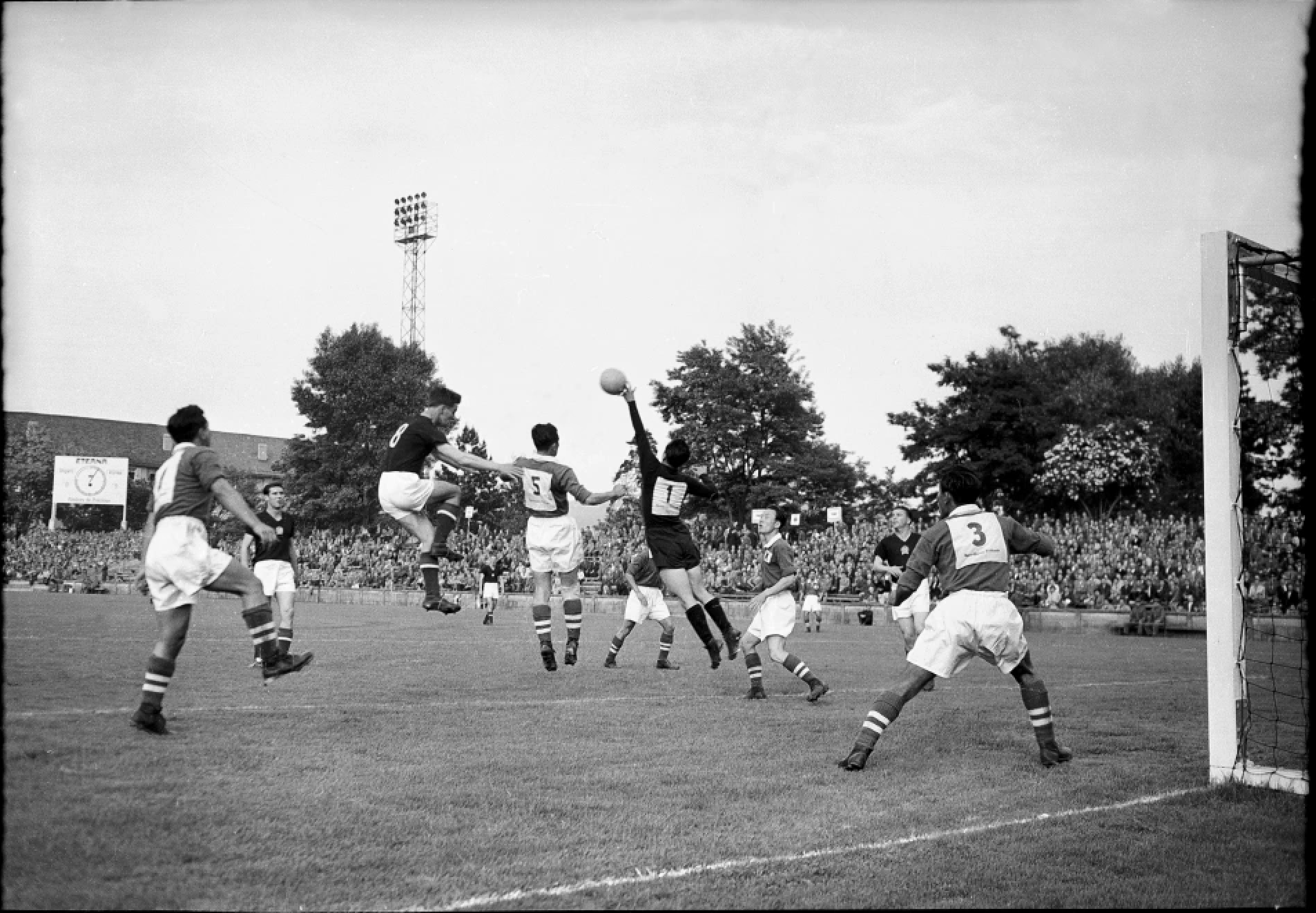 Những chiến thắng đậm nhất lịch sử World Cup: Trận Đức 7-1 Brazil không lọt top