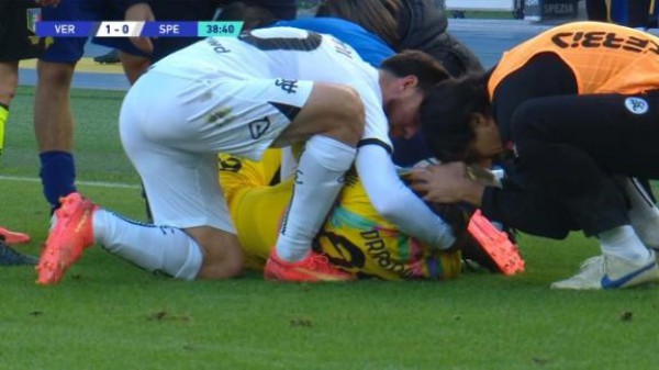 Những giọt nước mắt trước thềm ngày khai mạc World Cup 2022 Những giọt nước mắt trước thềm ngày khai mạc World Cup 2022