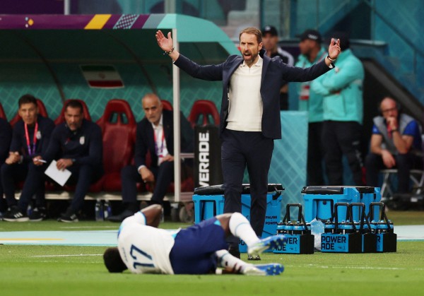 Phản ứng bất ngờ của HLV Southgate sau khi tuyển Anh thắng đậm Iran 6-2