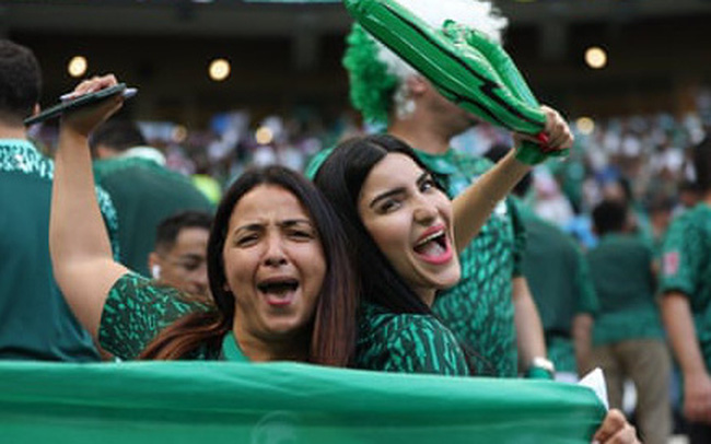 Quốc vương Saudi Arabia cho người dân nghỉ lễ ăn mừng kỳ tích tại World Cup 2022