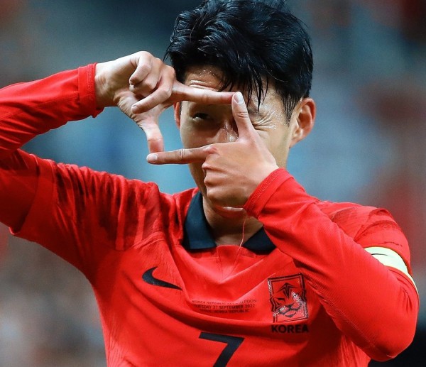 Son Heung-min báo tin sẵn sàng tham dự World Cup cùng tuyển Hàn Quốc