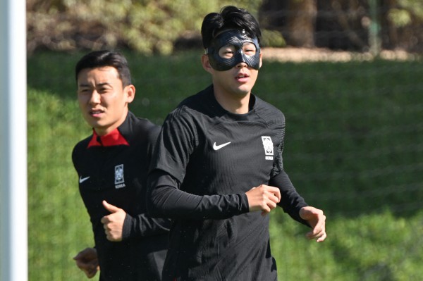 World Cup 2022: HLV tuyển Hàn Quốc công khai tiết lộ chấn thương của Son Heung-min