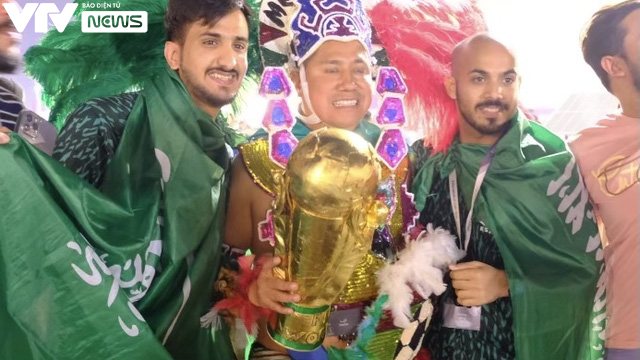 World Cup 2022: "Đại chiến" phục trang trước thềm cuộc đọ sức Mexico - Argentina